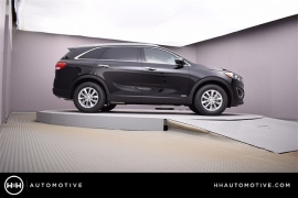 New 2018  Kia Sorento 4d SUV AWD LX at Promax Motors near Davenport, IA