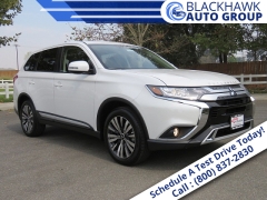 New 2019  Mitsubishi Outlander 4d SUV FWD SE at Promax Motors near Davenport, IA