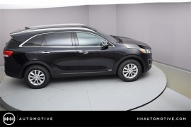 New 2018  Kia Sorento 4d SUV AWD LX at Promax Motors near Davenport, IA