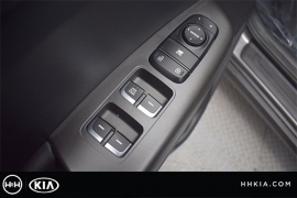 New 2018  Kia Sportage 4d SUV FWD LX at Promax Motors near Davenport, IA