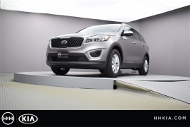 New 2018  Kia Sorento 4d SUV FWD LX at Promax Motors near Davenport, IA