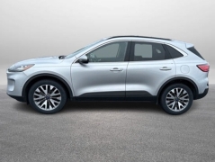 Used 2020  Ford Escape 4d SUV AWD Titanium at Promax Motors near Davenport, IA