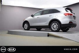 New 2018  Kia Sorento 4d SUV AWD LX at Promax Motors near Davenport, IA