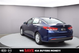 New 2018  Kia Optima 4d Sedan LX at Promax Motors near Davenport, IA