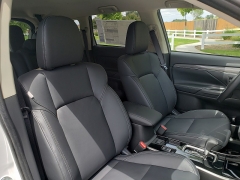 New 2019  Mitsubishi Outlander 4d SUV FWD SEL at Promax Motors near Davenport, IA