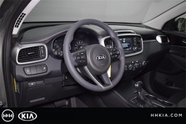 New 2018  Kia Sorento 4d SUV FWD LX at Promax Motors near Davenport, IA