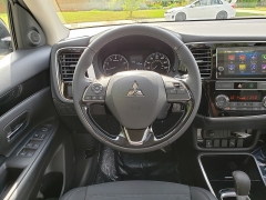 New 2019  Mitsubishi Outlander 4d SUV FWD SE at Promax Motors near Davenport, IA