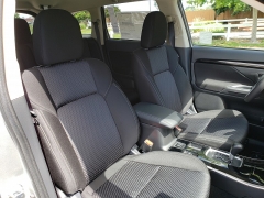 New 2019  Mitsubishi Outlander 4d SUV FWD ES at Promax Motors near Davenport, IA