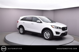 New 2018  Kia Sorento 4d SUV AWD LX at Promax Motors near Davenport, IA