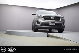 New 2018  Kia Sorento 4d SUV FWD LX at Promax Motors near Davenport, IA