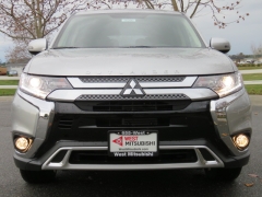 New 2019  Mitsubishi Outlander 4d SUV AWC SE at Promax Motors near Davenport, IA