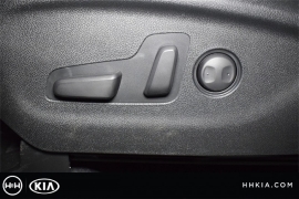 New 2018  Kia Sorento 4d SUV FWD LX at Promax Motors near Davenport, IA