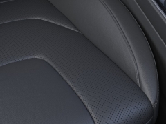 New 2020  Ford Edge 4d SUV AWD Titanium at Promax Motors near Davenport, IA