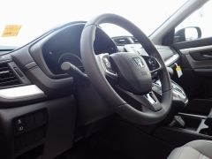 New 2018  Honda CR-V 4d SUV AWD LX at Promax Motors near Davenport, IA