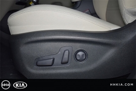 New 2018  Kia Sorento 4d SUV AWD LX at Promax Motors near Davenport, IA