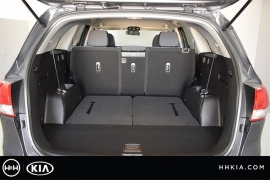 New 2018  Kia Sorento 4d SUV FWD LX V6 at Promax Motors near Davenport, IA