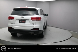 New 2018  Kia Sorento 4d SUV AWD LX at Promax Motors near Davenport, IA