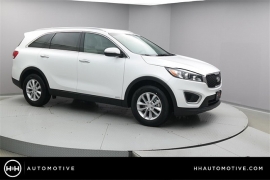 New 2018  Kia Sorento 4d SUV AWD LX at Promax Motors near Davenport, IA