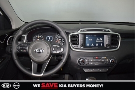 New 2018  Kia Sorento 4d SUV AWD LX at Promax Motors near Davenport, IA