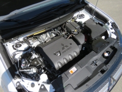 New 2019  Mitsubishi Outlander 4d SUV AWC SE at Promax Motors near Davenport, IA