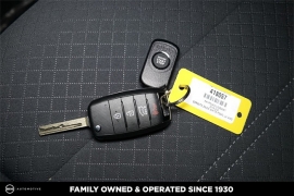 New 2018  Kia Sorento 4d SUV AWD LX at Promax Motors near Davenport, IA