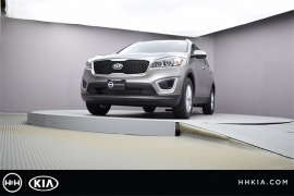 New 2018  Kia Sorento 4d SUV FWD LX at Promax Motors near Davenport, IA