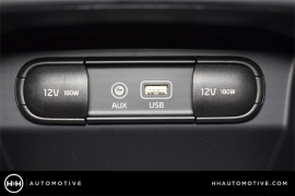 New 2018  Kia Sorento 4d SUV FWD LX at Promax Motors near Davenport, IA