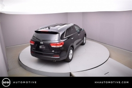 New 2018  Kia Sorento 4d SUV AWD LX at Promax Motors near Davenport, IA