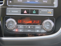 New 2019  Mitsubishi Outlander 4d SUV AWC SE at Promax Motors near Davenport, IA