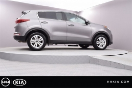 New 2018  Kia Sportage 4d SUV FWD LX at Promax Motors near Davenport, IA