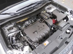 New 2019  Mitsubishi Outlander 4d SUV AWC SE at Promax Motors near Davenport, IA