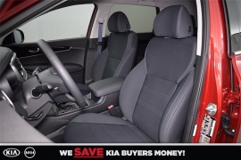 New 2018  Kia Sorento 4d SUV FWD LX at Promax Motors near Davenport, IA