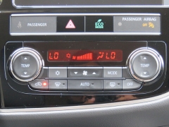 New 2019  Mitsubishi Outlander 4d SUV FWD SE at Promax Motors near Davenport, IA