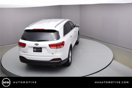 New 2018  Kia Sorento 4d SUV AWD LX at Promax Motors near Davenport, IA