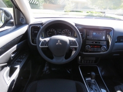 New 2019  Mitsubishi Outlander 4d SUV FWD ES at Promax Motors near Davenport, IA