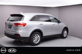 New 2018  Kia Sorento 4d SUV AWD LX at Promax Motors near Davenport, IA