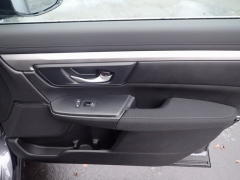 New 2018  Honda CR-V 4d SUV AWD LX at Promax Motors near Davenport, IA