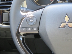 New 2019  Mitsubishi Outlander 4d SUV FWD SE at Promax Motors near Davenport, IA