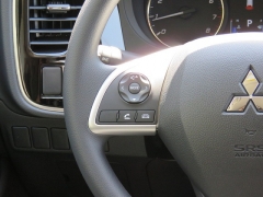 New 2019  Mitsubishi Outlander 4d SUV FWD ES at Promax Motors near Davenport, IA