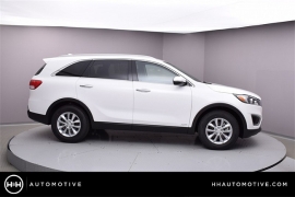 New 2018  Kia Sorento 4d SUV AWD LX at Promax Motors near Davenport, IA