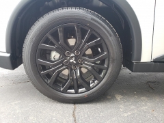 New 2019  Mitsubishi Outlander FWD at Promax Motors near Davenport, IA