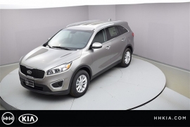 New 2018  Kia Sorento 4d SUV FWD LX at Promax Motors near Davenport, IA