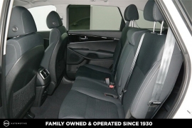 New 2018  Kia Sorento 4d SUV AWD LX at Promax Motors near Davenport, IA