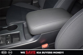 New 2018  Kia Sorento 4d SUV FWD LX at Promax Motors near Davenport, IA