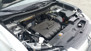 New 2019  Mitsubishi Outlander 4d SUV FWD SE at Promax Motors near Davenport, IA