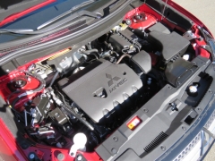 New 2019  Mitsubishi Outlander 4d SUV FWD SE at Promax Motors near Davenport, IA