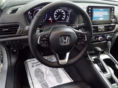 New 2018  Honda Accord Sedan 4d Touring 1&period;5L at Promax Motors near Davenport&comma; IA