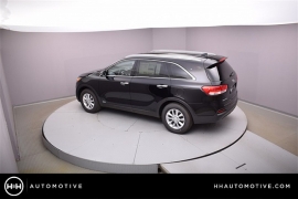 New 2018  Kia Sorento 4d SUV AWD LX at Promax Motors near Davenport, IA