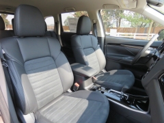 New 2019  Mitsubishi Outlander 4d SUV AWC SE at Promax Motors near Davenport, IA