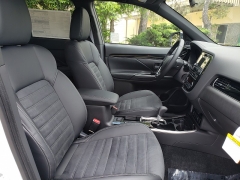 New 2019  Mitsubishi Outlander FWD at Promax Motors near Davenport, IA